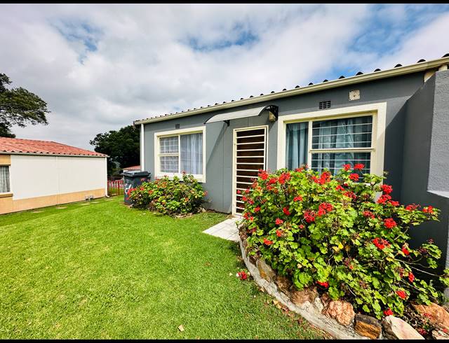 2 BEDROOM TOWNHOUSE FOR SALE IN RIDGEWAY
